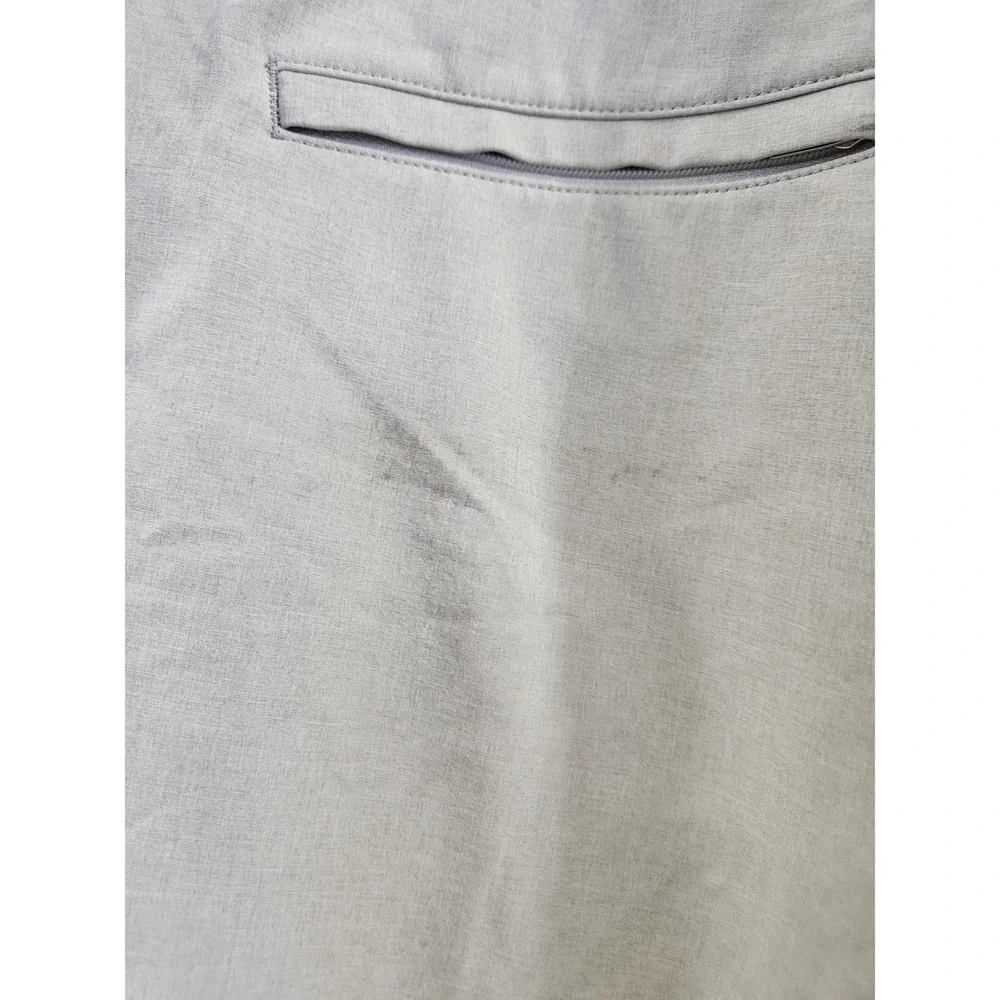Peter Millar Mens Grey Performance Golf Shorts Size 40 Flat Front Lightweight